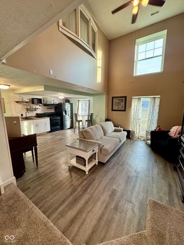 401 San Carlos Drive, Greenwood, IN 46142