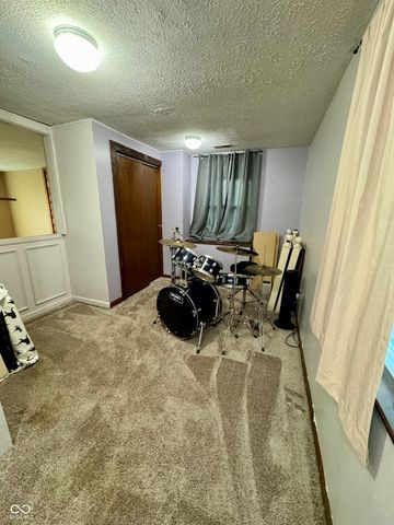 401 San Carlos Drive, Greenwood, IN 46142