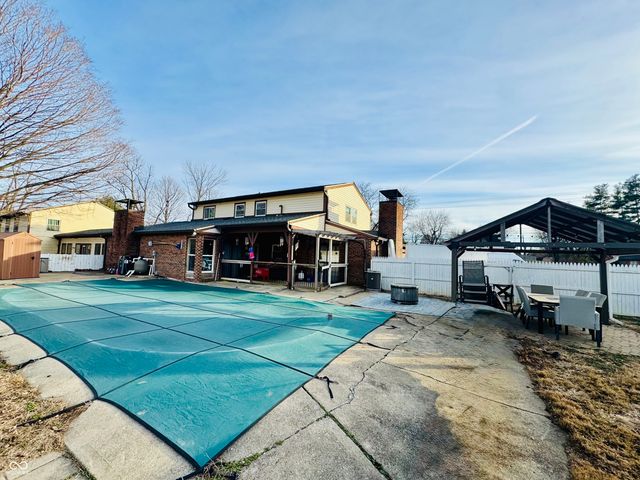 401 San Carlos Drive, Greenwood, IN 46142