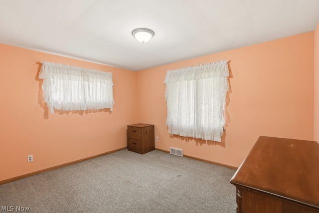 6524 Charles Road, North Olmsted, OH 44070