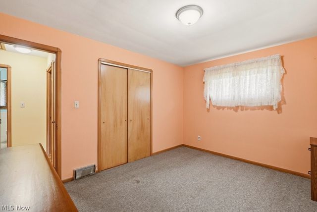 6524 Charles Road, North Olmsted, OH 44070
