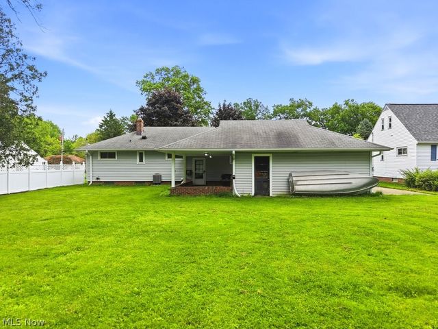 6524 Charles Road, North Olmsted, OH 44070