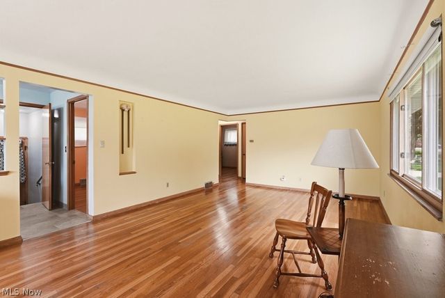 6524 Charles Road, North Olmsted, OH 44070