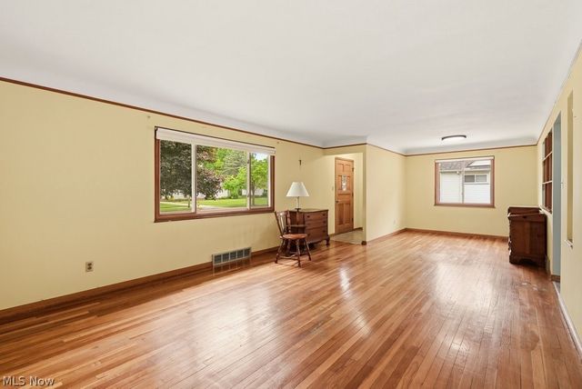 6524 Charles Road, North Olmsted, OH 44070