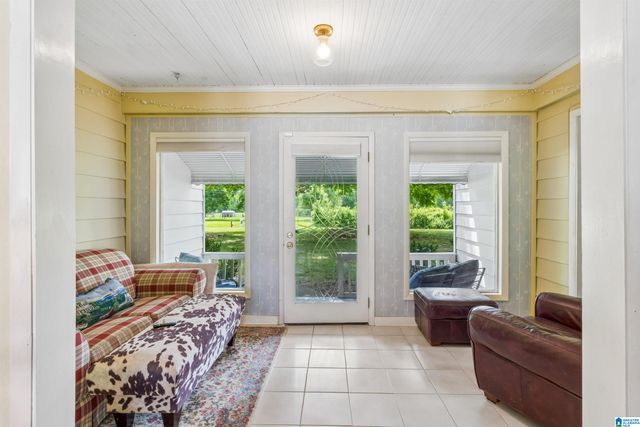 8013 S VALLEY ROAD, Pinson, AL 35126