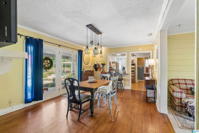 8013 S VALLEY ROAD, Pinson, AL 35126
