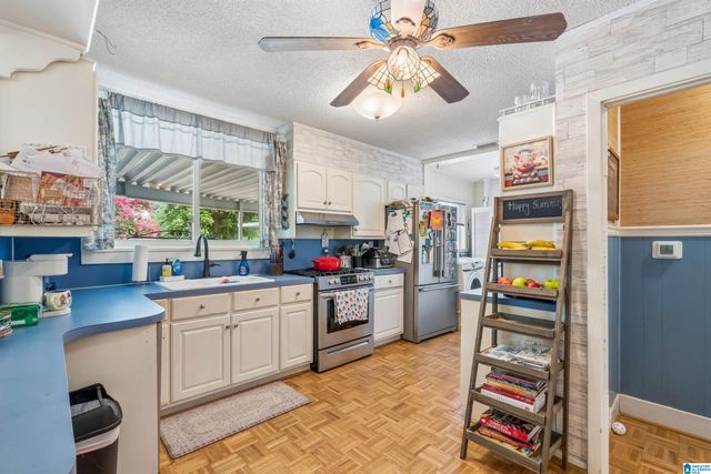8013 S VALLEY ROAD, Pinson, AL 35126