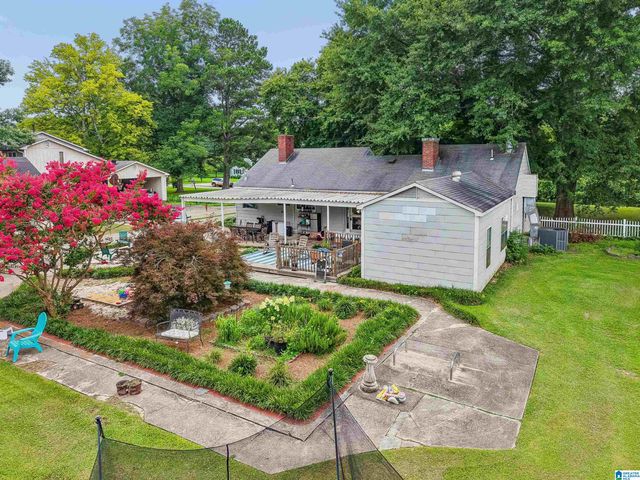 8013 S VALLEY ROAD, Pinson, AL 35126