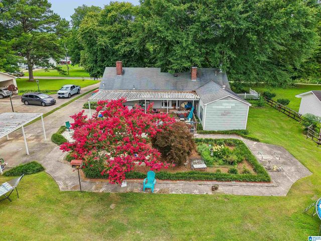 8013 S VALLEY ROAD, Pinson, AL 35126