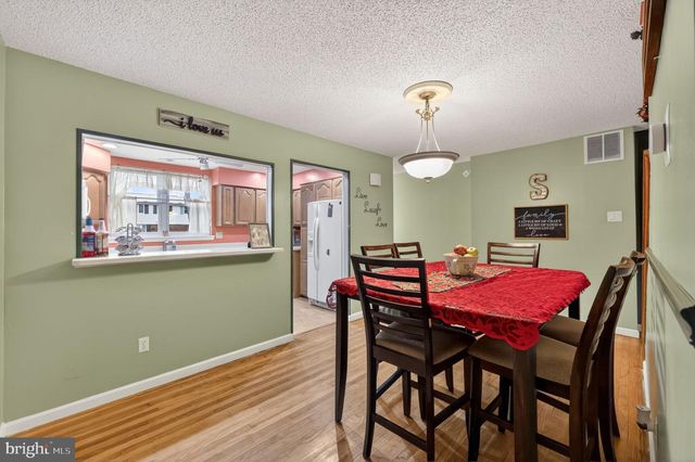 140 LAUREBA AVE, Stratford, NJ 08084