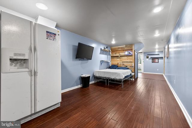 140 LAUREBA AVE, Stratford, NJ 08084