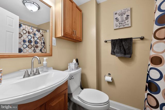 140 LAUREBA AVE, Stratford, NJ 08084