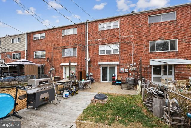 140 LAUREBA AVE, Stratford, NJ 08084