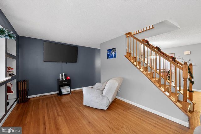 140 LAUREBA AVE, Stratford, NJ 08084