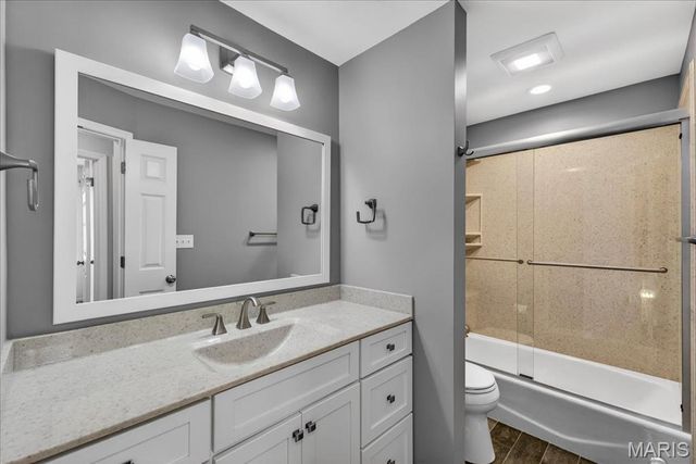 1038 Brooksgate Manor Drive, Kirkwood, MO 63122