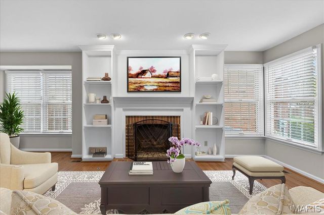 1038 Brooksgate Manor Drive, Kirkwood, MO 63122