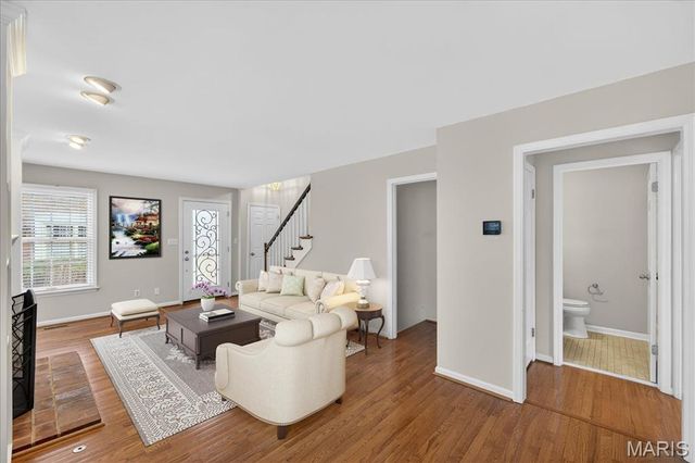 1038 Brooksgate Manor Drive, Kirkwood, MO 63122