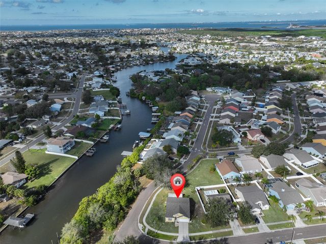 219 ISLAND WATER WAY, Apollo Beach, FL 33572