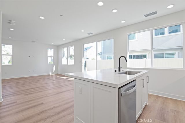 732 Jasper, Rancho Mission Viejo, CA 92694
