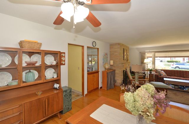 934 Illinois STREET, Racine, WI 53405