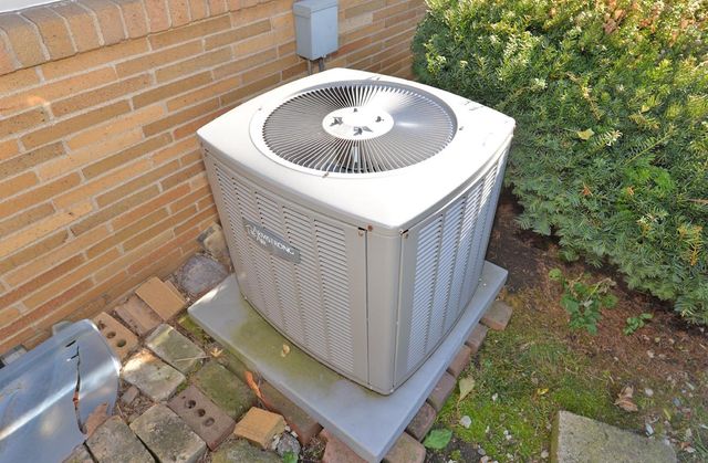 934 Illinois STREET, Racine, WI 53405