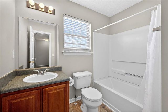 100 Hawkeye Lane NW, Conyers, GA 30012