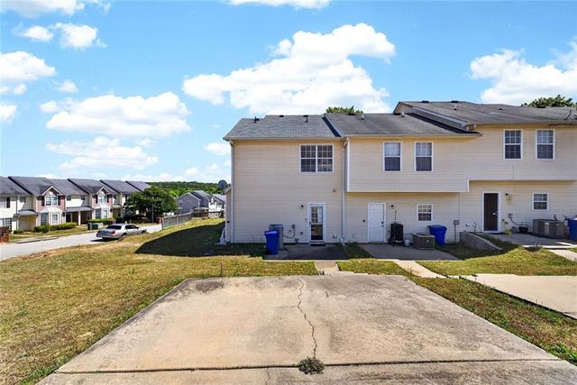 100 Hawkeye Lane NW, Conyers, GA 30012