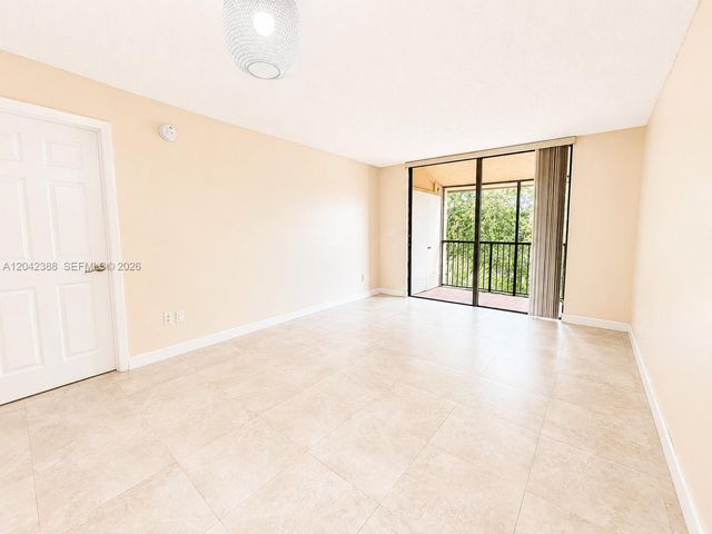 14421 N Kendall Dr 403m, Miami, FL 33186