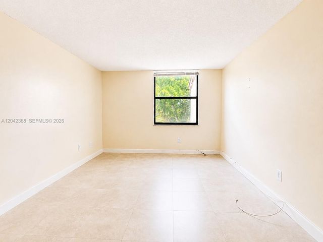 14421 N Kendall Dr 403m, Miami, FL 33186