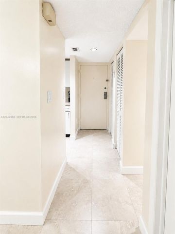 14421 N Kendall Dr 403m, Miami, FL 33186