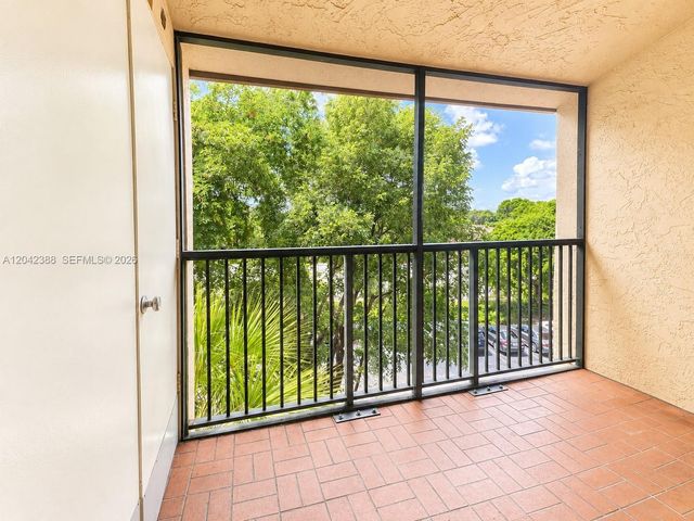 14421 N Kendall Dr 403m, Miami, FL 33186