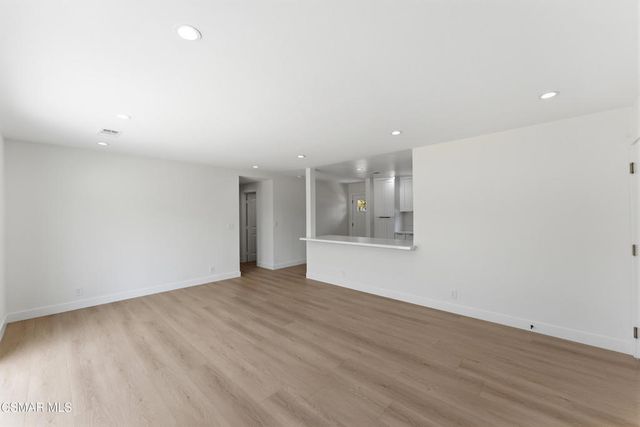 1554 Ahart Street, Simi Valley, CA 93065