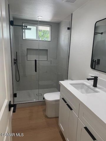 1554 Ahart Street, Simi Valley, CA 93065