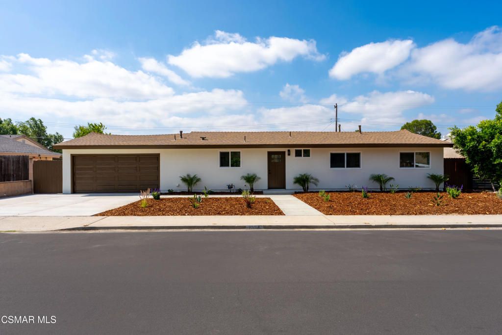 1554 Ahart Street, Simi Valley, CA 93065