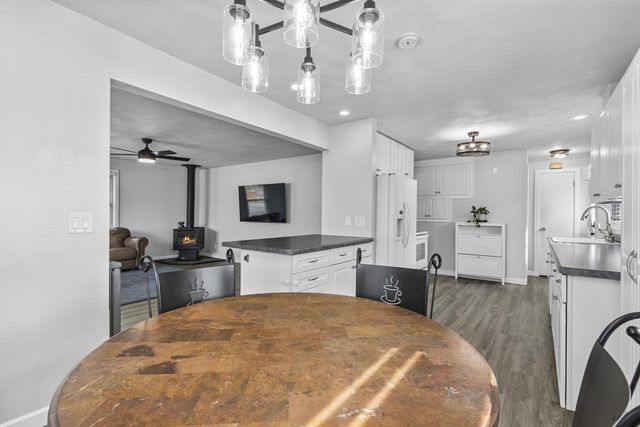 1611 E GLENDALE AVENUE, Appleton, WI 54911