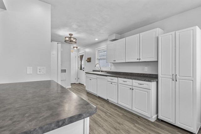 1611 E GLENDALE AVENUE, Appleton, WI 54911