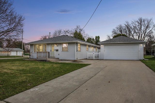 1611 E GLENDALE AVENUE, Appleton, WI 54911