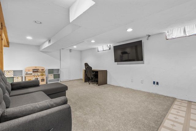 1611 E GLENDALE AVENUE, Appleton, WI 54911