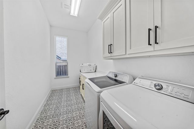 917 Fallbrook, Denton, TX 76210