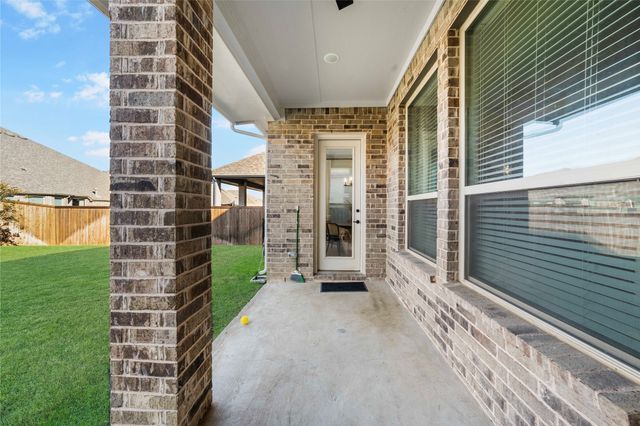 917 Fallbrook, Denton, TX 76210