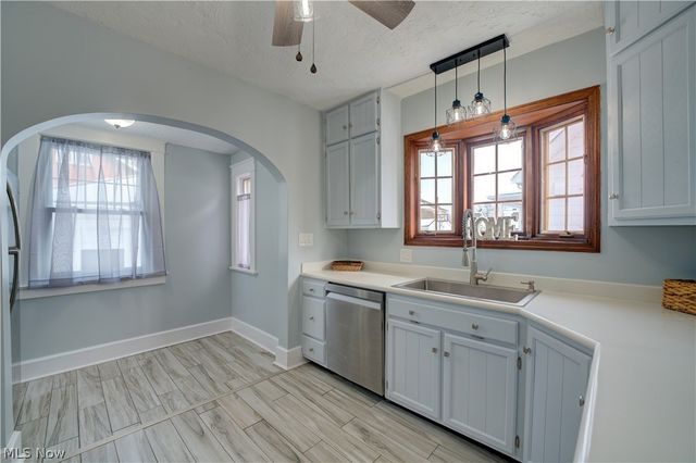 855 Osborn Avenue, Lorain, OH 44052