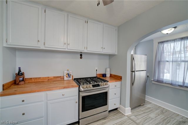 855 Osborn Avenue, Lorain, OH 44052