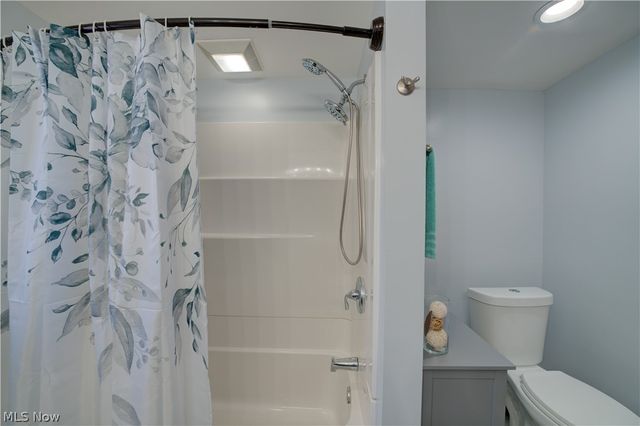 855 Osborn Avenue, Lorain, OH 44052