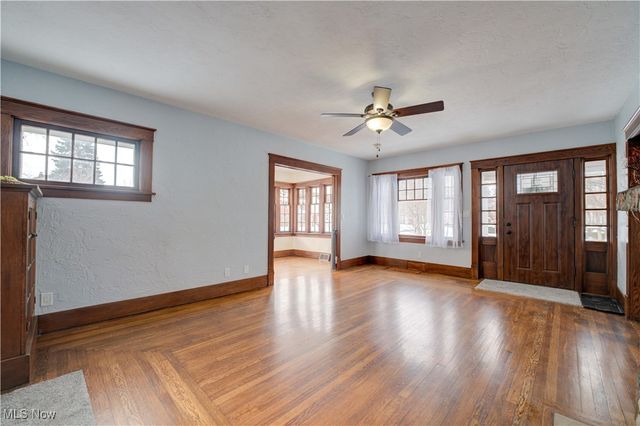 855 Osborn Avenue, Lorain, OH 44052