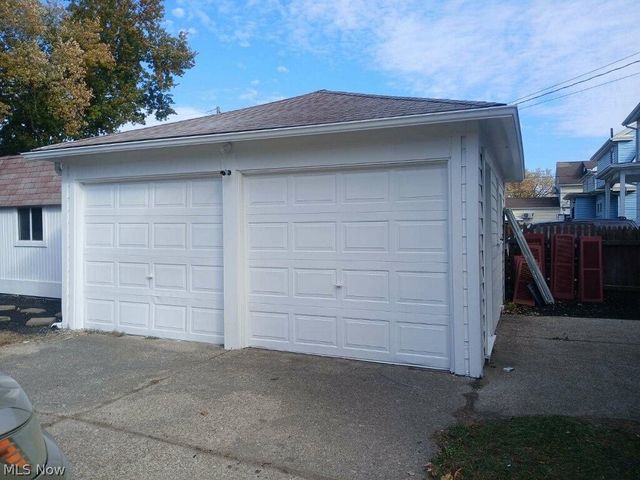 855 Osborn Avenue, Lorain, OH 44052