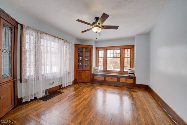 855 Osborn Avenue, Lorain, OH 44052