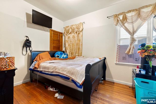 91 Headley Terrace, Irvington, NJ 07111