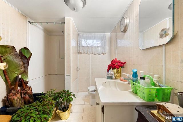 91 Headley Terrace, Irvington, NJ 07111