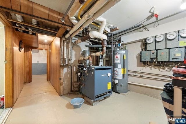 91 Headley Terrace, Irvington, NJ 07111