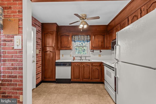 11319 MANSE RD, Hagerstown, MD 21740